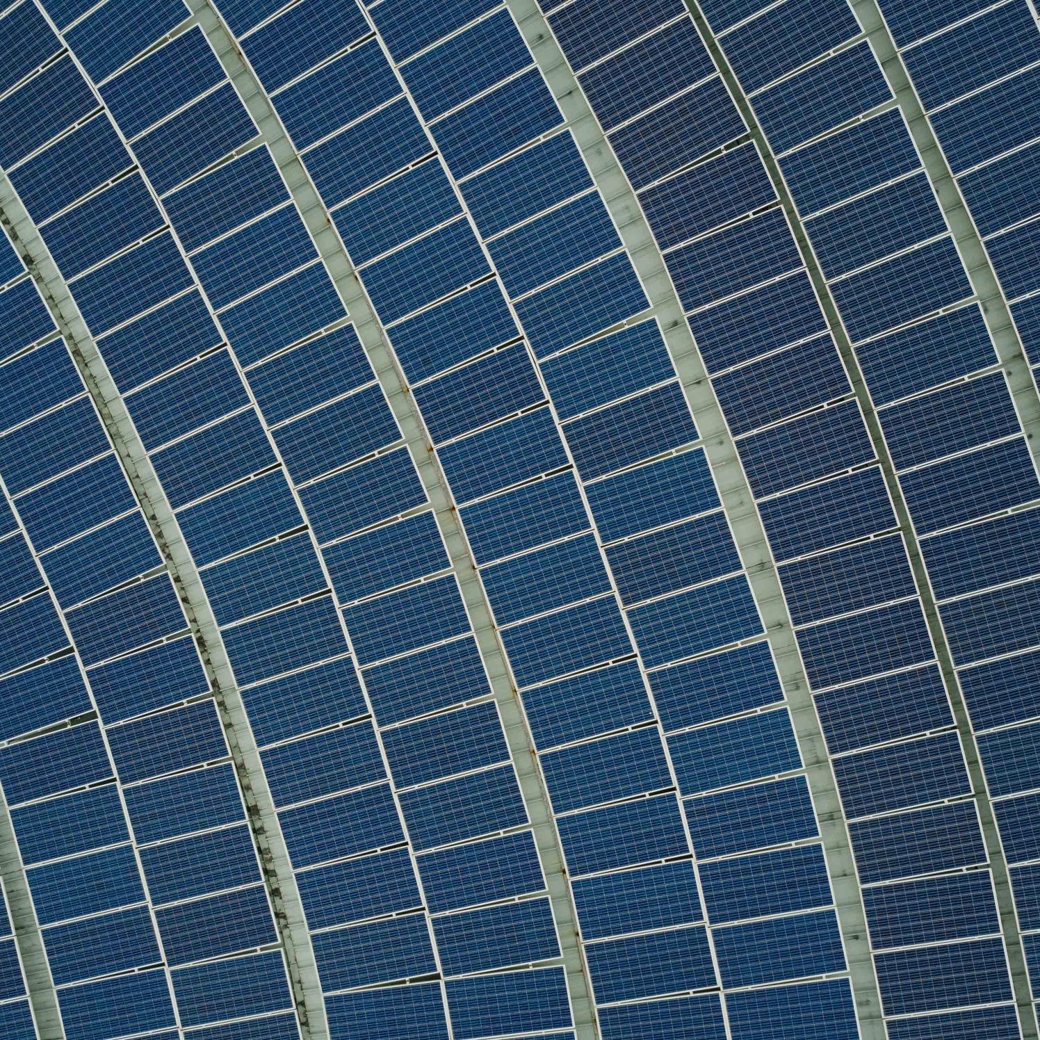 Herbst trockener PV-Anlage Bogen Sicherheitsmanagement